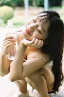 女生的小雏菊长什么样
